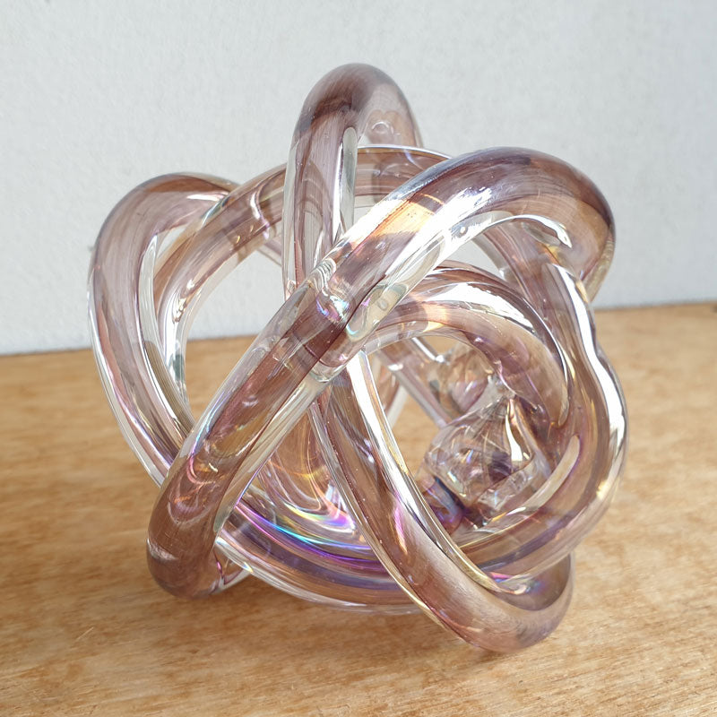Endless Knot Pink Metallic - The Chic Nest