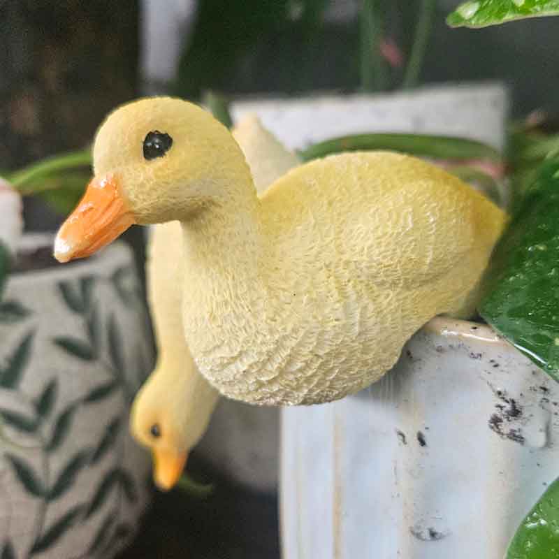 Duckling Pot Hanger - Sitting