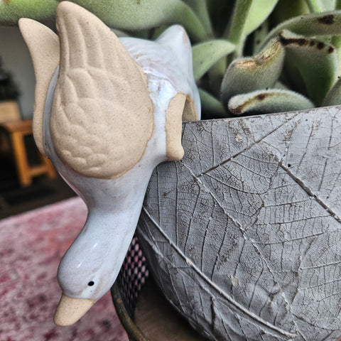 Goose Pot Sitter