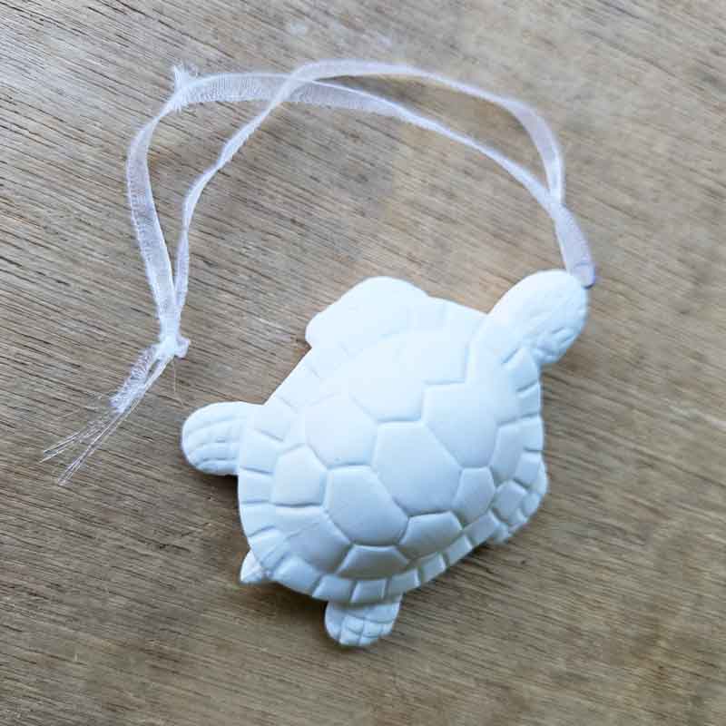 Hanging Turtle Figurine - White