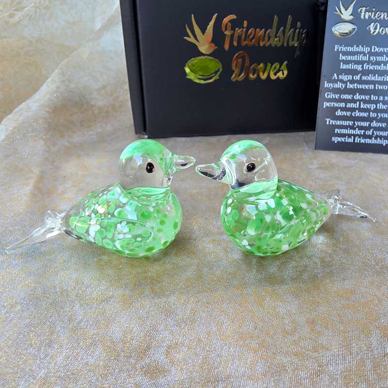 Friendship Doves (Handmade Glass) - Mint