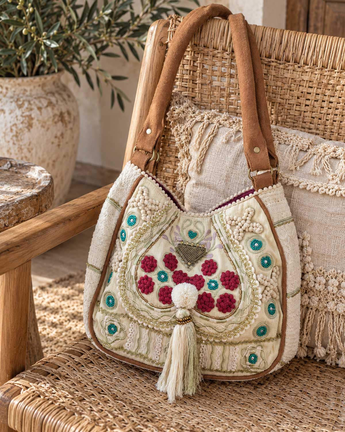 Vintage Soul Embroidered Shoulder Bag