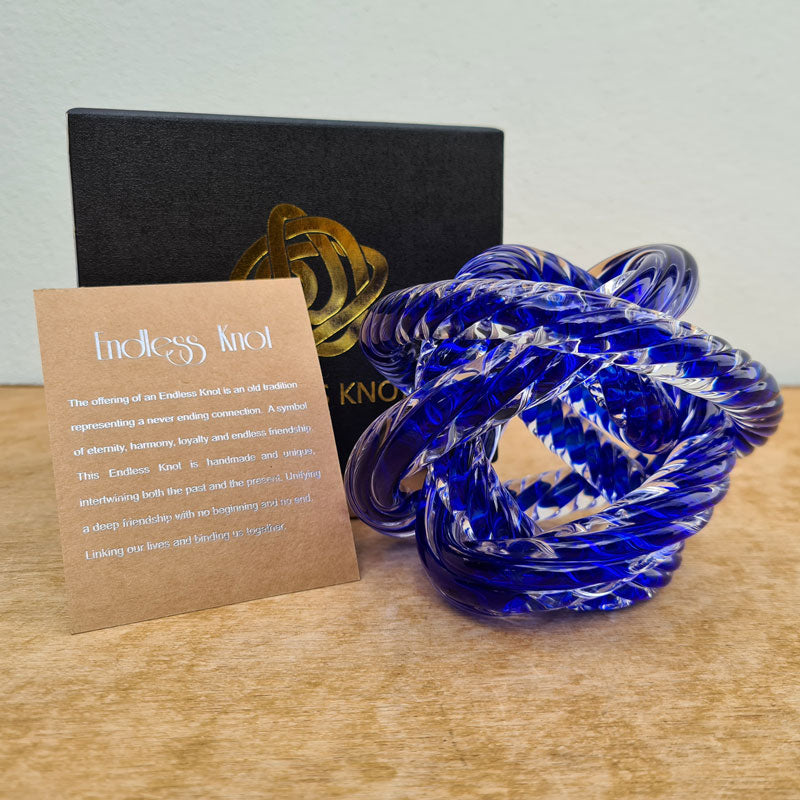Endless Knot Classic Blue Rope Twist