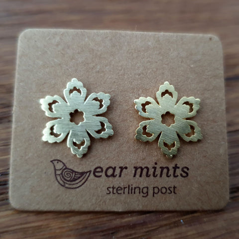 Brushed Metal Flower Ear Mints Earrings - Gold